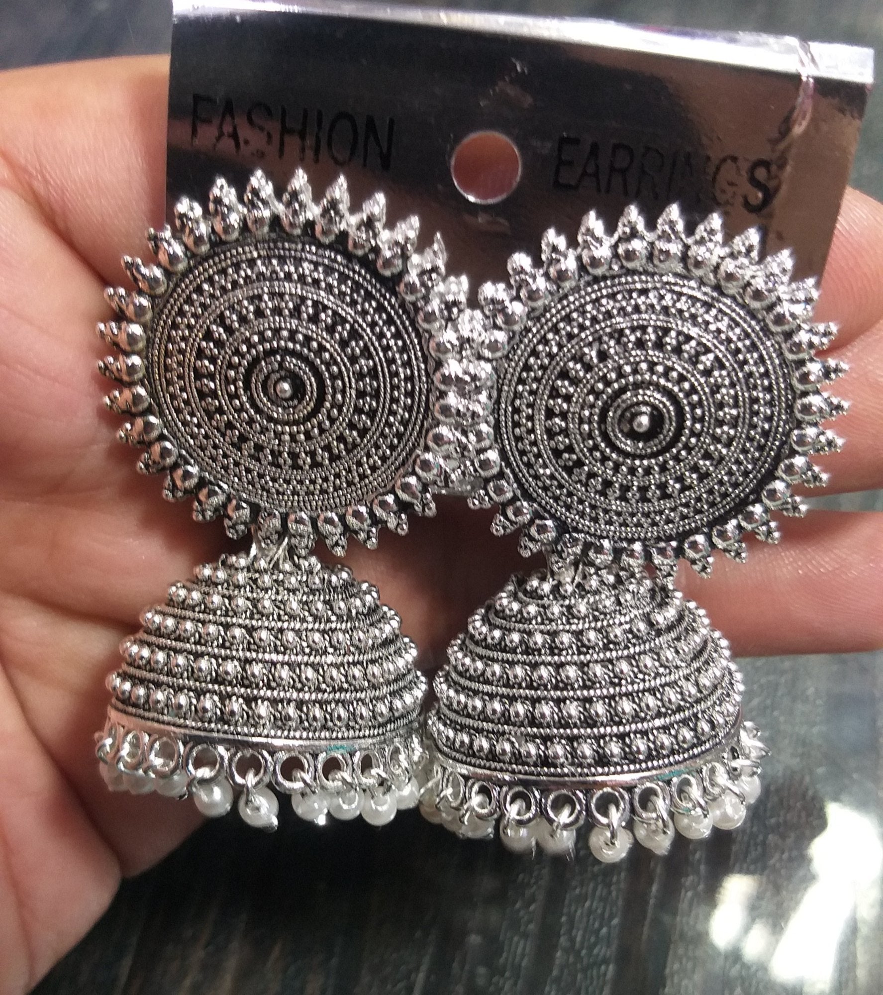 EARING