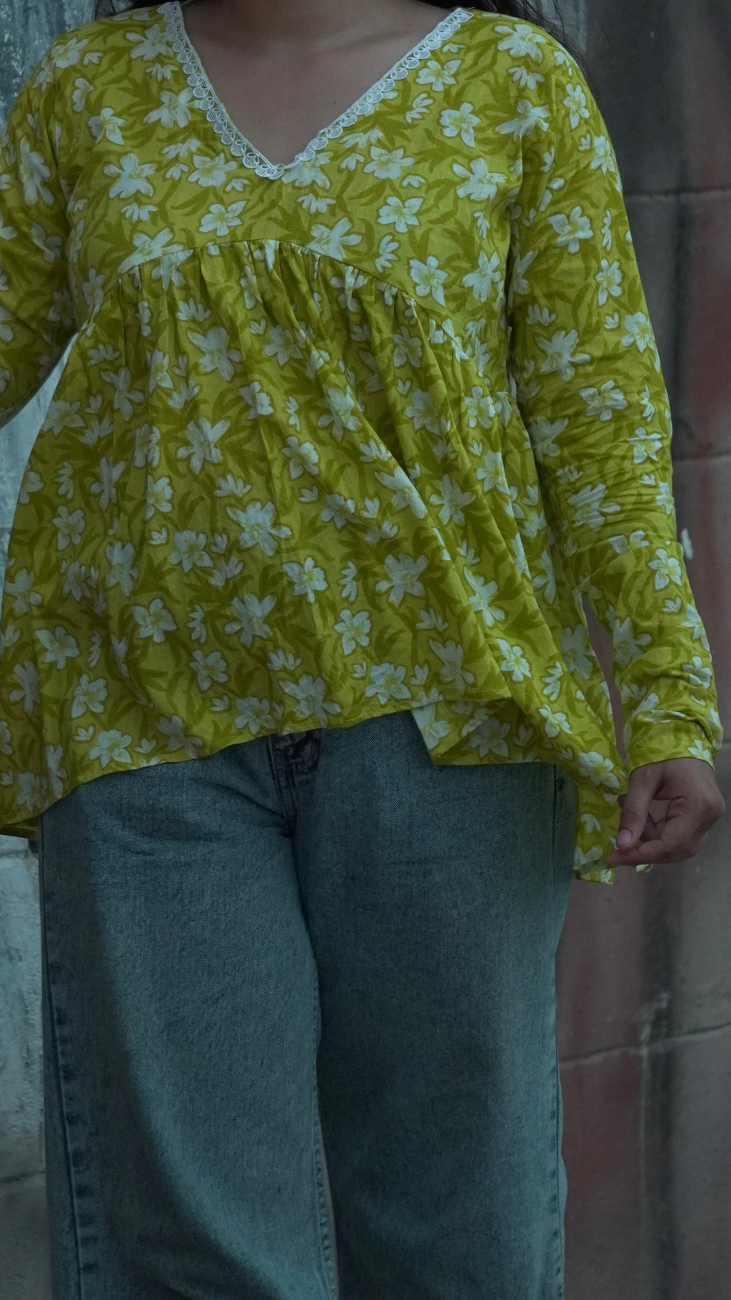 Sunehri Phool – Flowy Yellow Floral Cotton Kurti with V-Neck & Full Sleeves