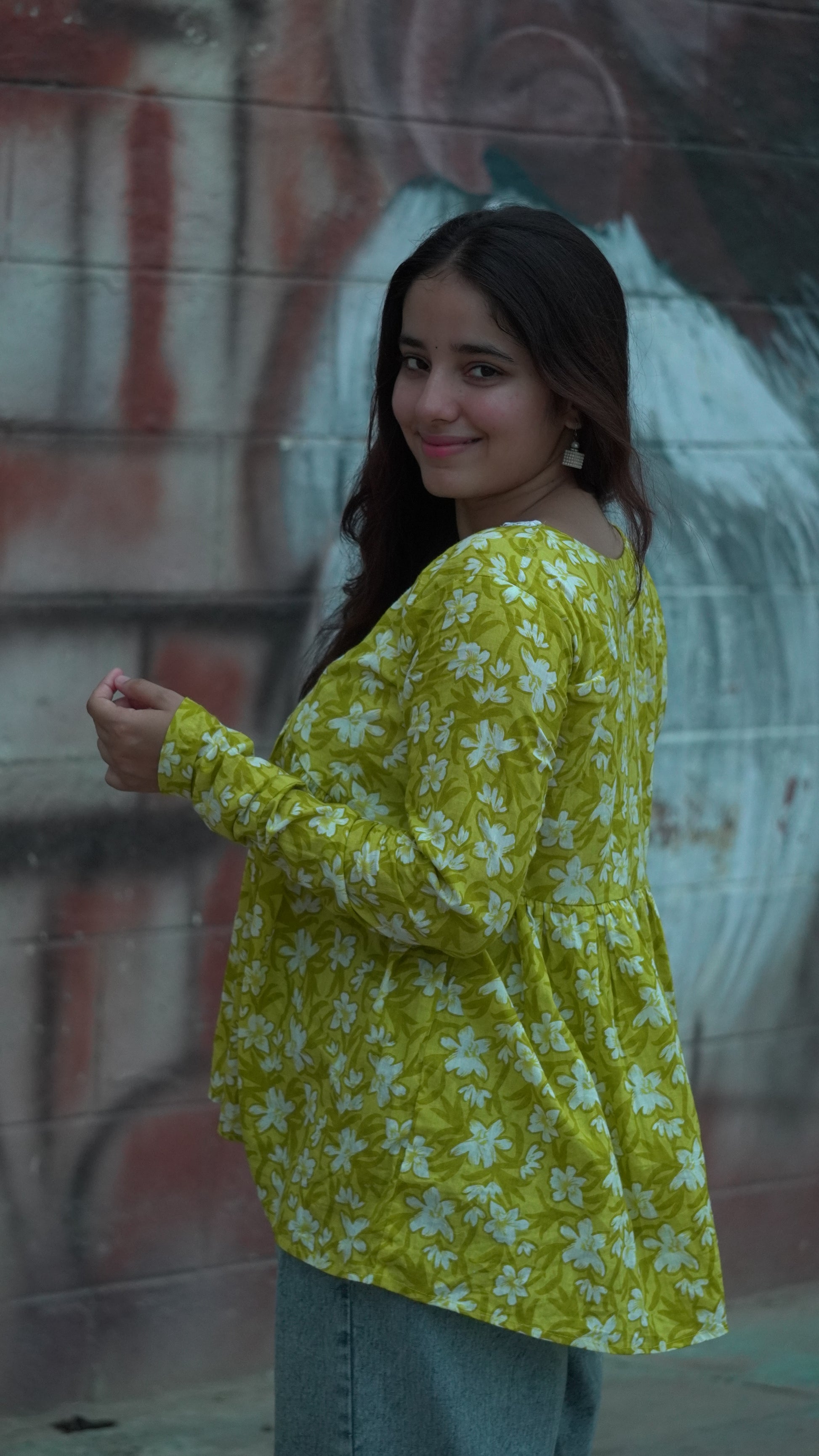 Sunehri Phool – Flowy Yellow Floral Cotton Kurti with V-Neck & Full Sleeves