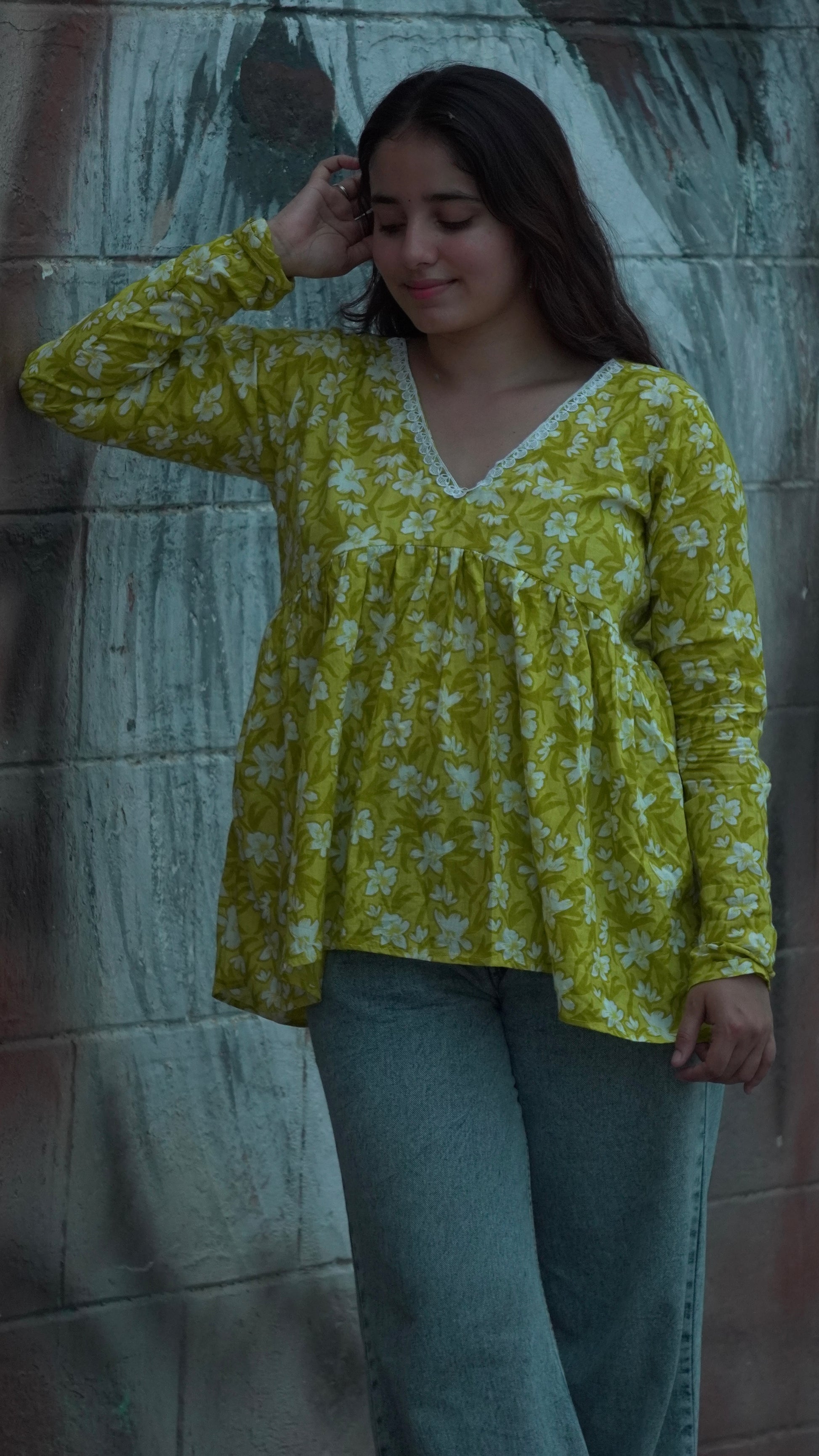 Sunehri Phool – Flowy Yellow Floral Cotton Kurti with V-Neck & Full Sleeves