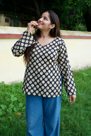 Ranjha- black colour short Kurti